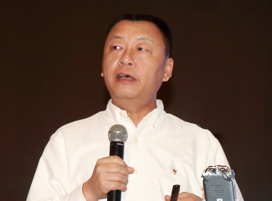 徐海洋.jpg