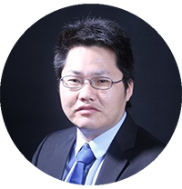 李新华.png