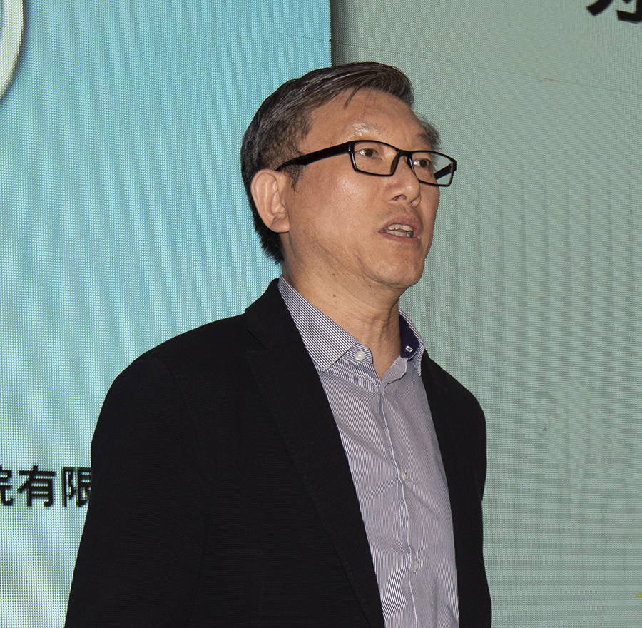 刘晓钟.jpg