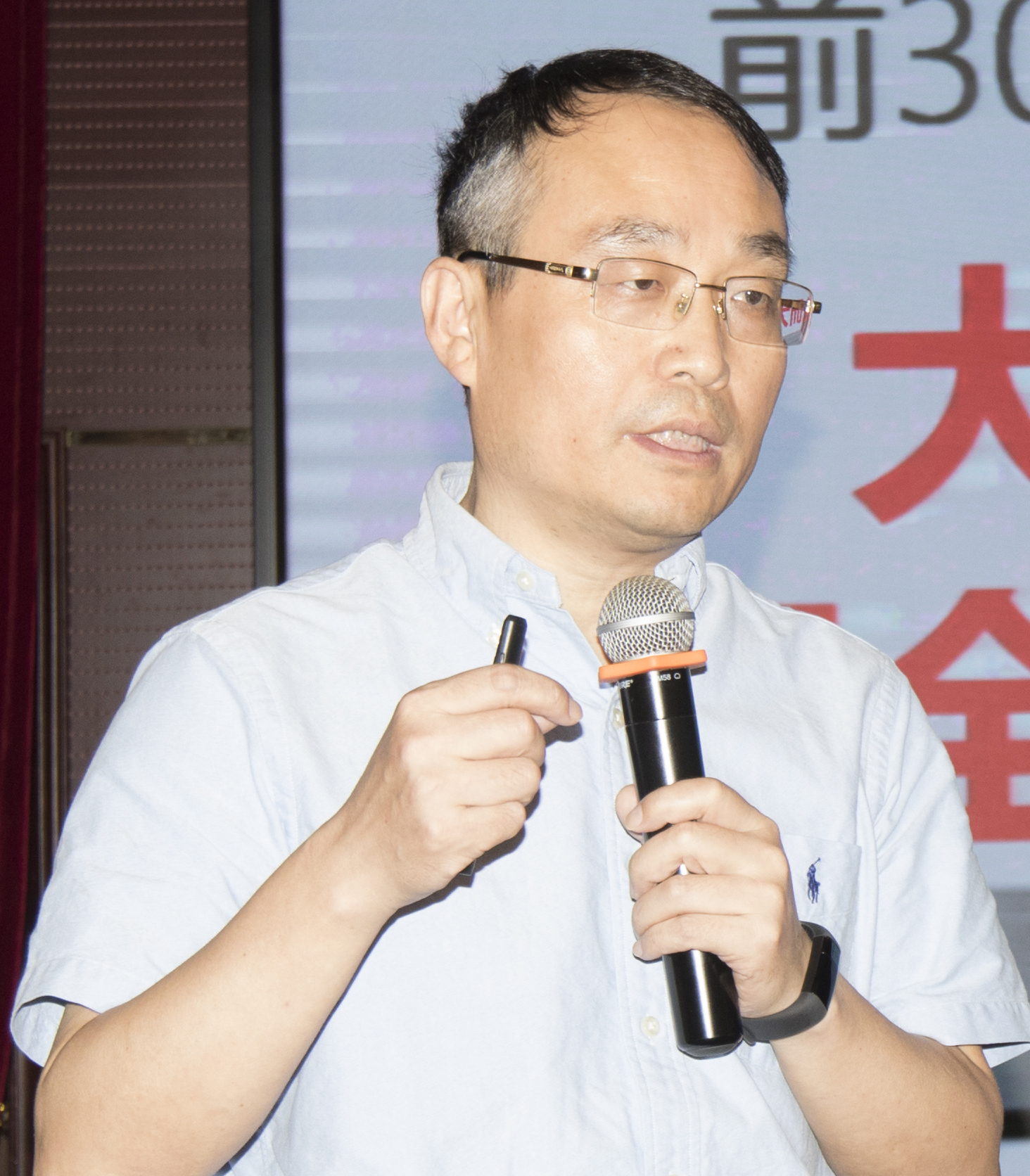 袁建华.jpg