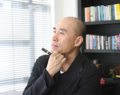 梅洪元.jpg