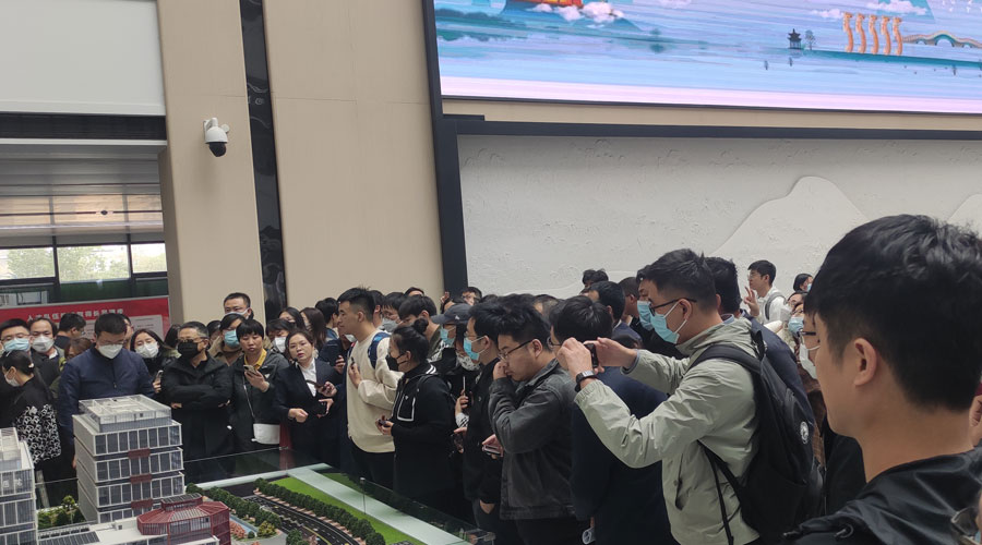 参观3.jpg